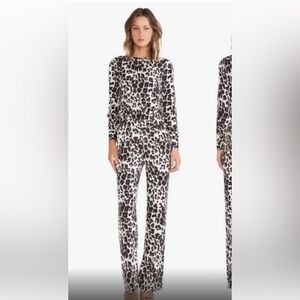 Diane von Furstenberg size for leopard long sleeve jumpsuit